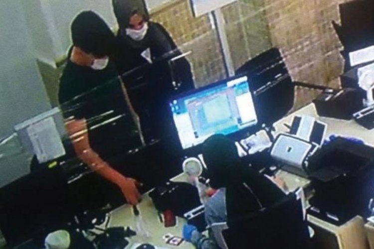 5 bin 679 genç için geçici kimlik belgesi düzenlendi