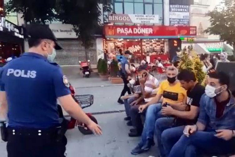 'Sosyal mesafesiz' müzik ve oturmaya polis müdahalesi