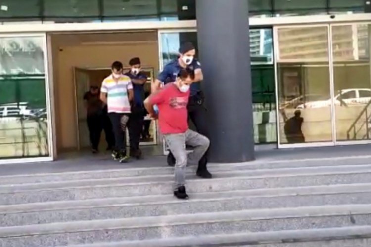 Bursa'da engelli uyuşturucu zanlısı adliyeye böyle sevk edildi
