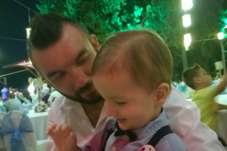 Ukrayna'da darp edilen Türk babadan yardım çağrısı