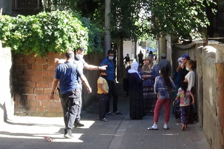 Ekmek almaya gitti, kurşunların hedefi oldu