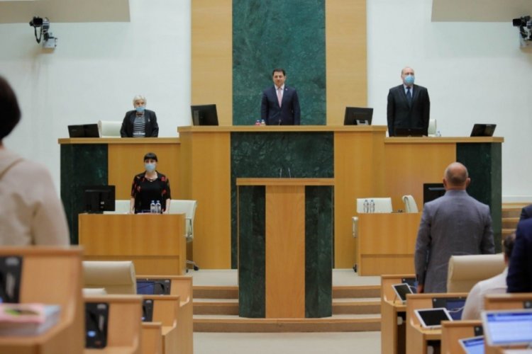 Gürcistan'da seçim sistemi değişti