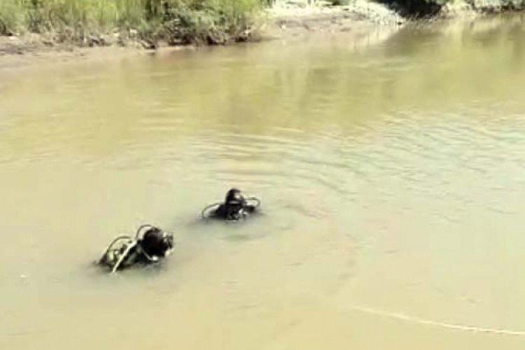 Aras Nehri'nde kaybolan Azat'ın cansız bedeni bulundu