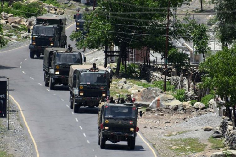Hindistan, Çin sınırına obüs ve tank konuşlandırdı