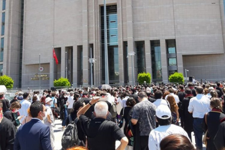Avukatlar 'Savunma Mitingi' için Çağlayan'da