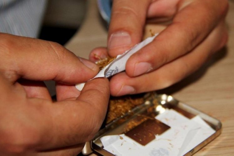 Sarma sigara ve içi tütün dolu makaron satışı yarından itibaren resmen yasak!