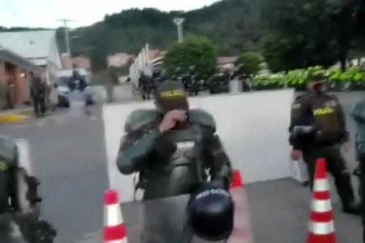 Kolombiya'da askerlerin çocuğa tecavüzü ülkeyi ayağa kaldırdı