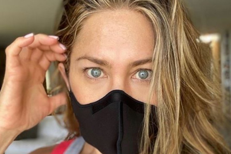 Jennifer Aniston'dan maske uyarısı