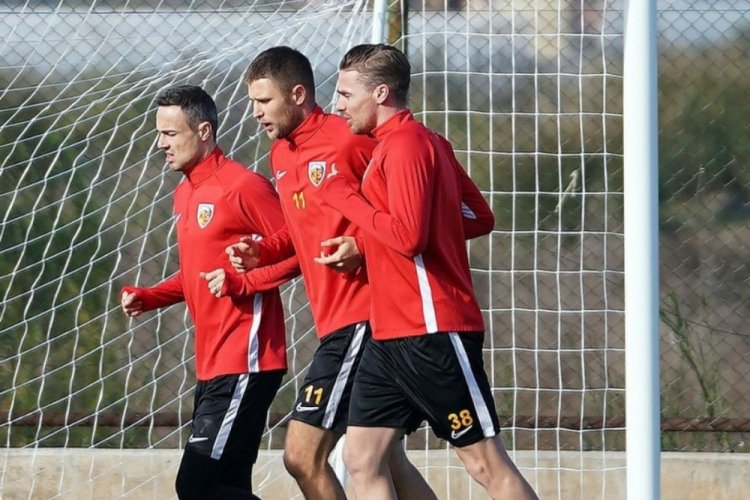 Zoran ve Ben Rienstra takımla çalıştı