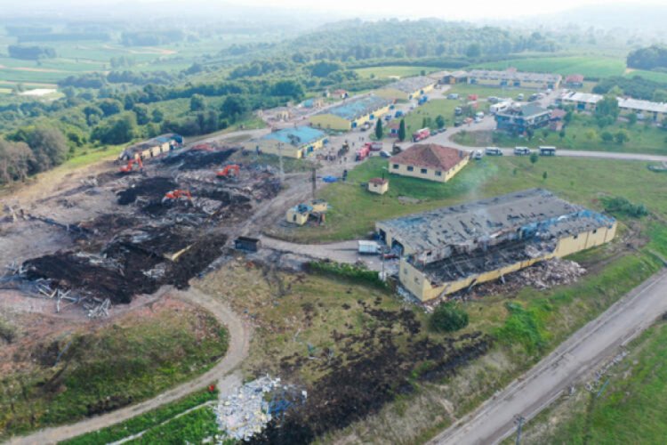 Sakarya'daki havai fişek fabrikasındaki patlama derin çukurlar oluşturdu