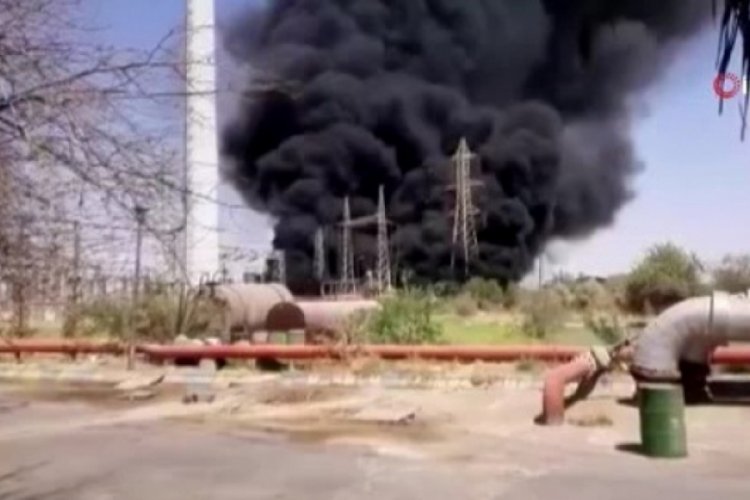 İran'da elektrik santralinde trafo patladı