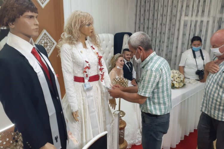 Bu da oldu! Düğüne gidenler gördüklerine şaşırdı