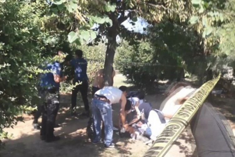Eski eşini silahla vurup intihar etti