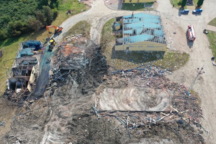 Sakarya'daki patlamaya ilişkin fabrikanın 2 sahibinden biri tutuklandı