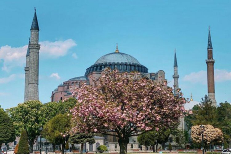Bakan Koca'dan Ayasofya paylaşımı