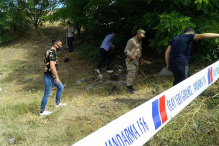 Zırhlı araç kaza yaptı, altınlar çevreye saçıldı!