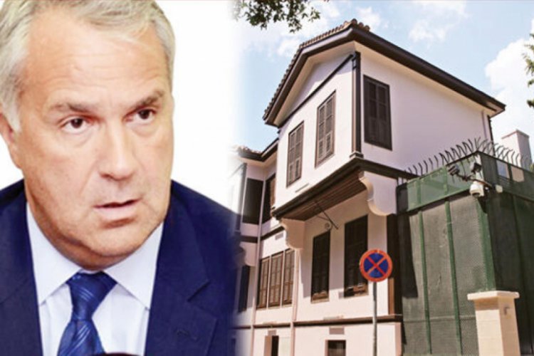 Yunan bakandan çirkin öneri!