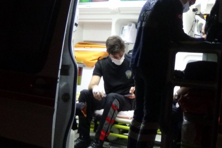Düğünü sonlandırmaya giden polislere saldırdılar!