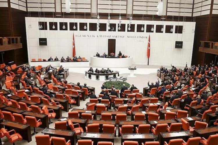 Askeri alanda düzenlemeler içeren kanun teklifinin birinci bölümü kabul edildi