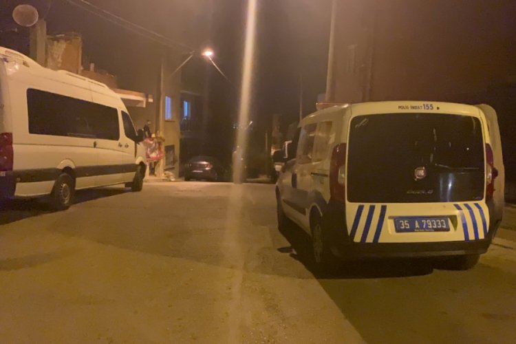 Eşi ile araya girmeye çalışan kendi kardeşini bıçakladı