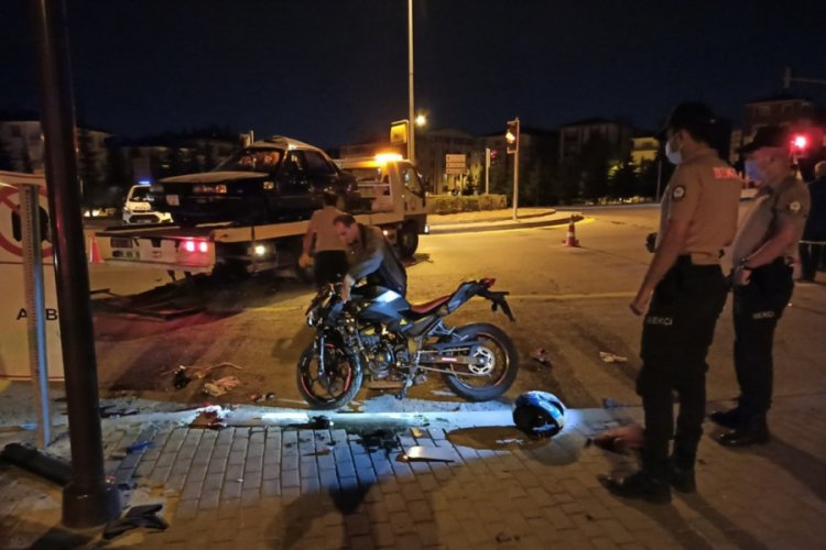 Başkent'te motosiklet kazası: 1 ölü, 2 yaralı