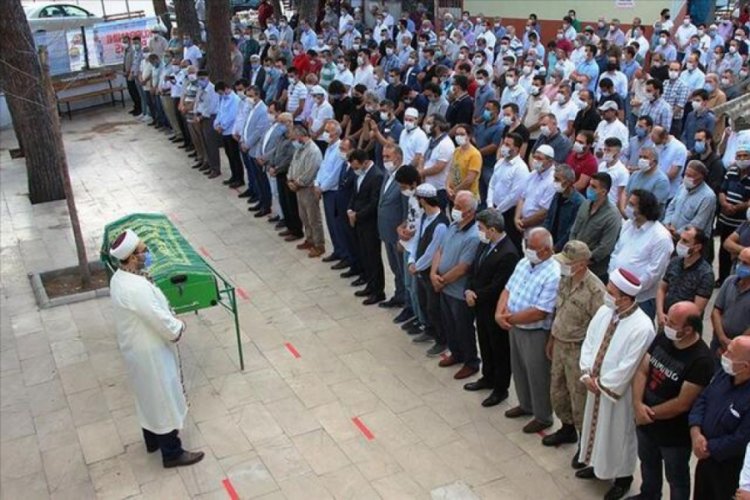 Yazar Asım Gültekin son yolculuğuna uğurlandı
