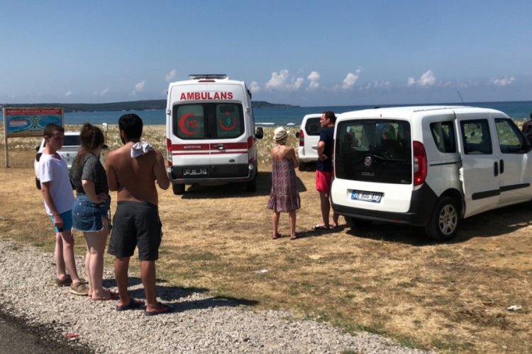 Akıntıya kapılan 2 kardeş boğulma tehlikesi geçirdi