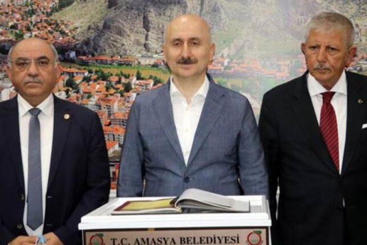 Bakan Karaismailoğlu: Artık laf dinleyen değil, yöneten Türkiye var