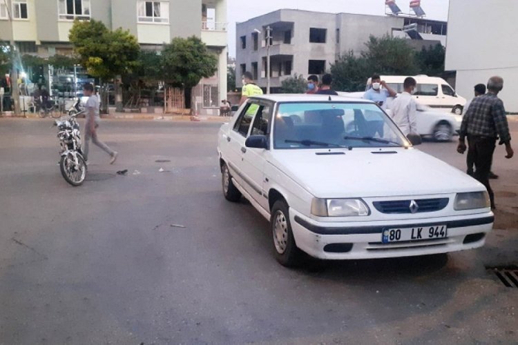 Otomobil ile çarpışan motosikletteki 2 kişi yaralandı