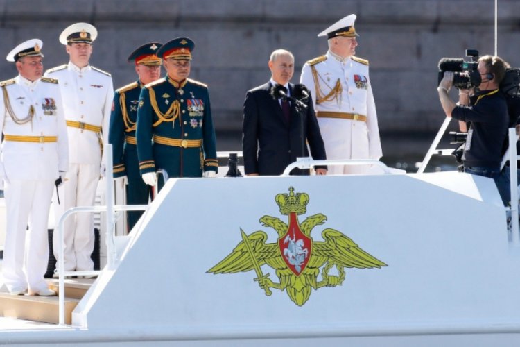 Putin'den düşmanlarına gözdağı
