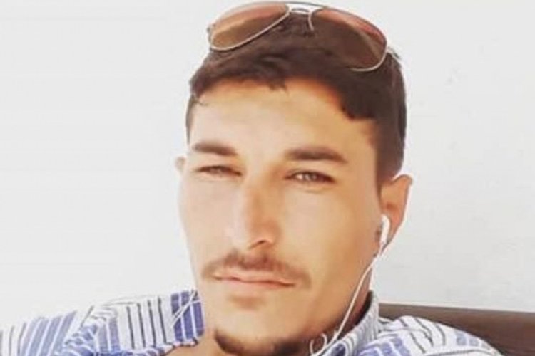 Antalya'da otomobille çarpışan motosikletli hastanede hayatını kaybetti