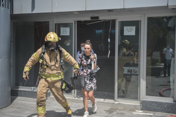 İstanbul'da trafoda korkutan patlama