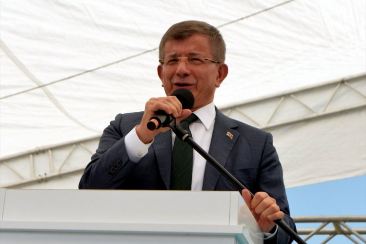 Davutoğlu, partisinin Ardahan kongresinde konuştu
