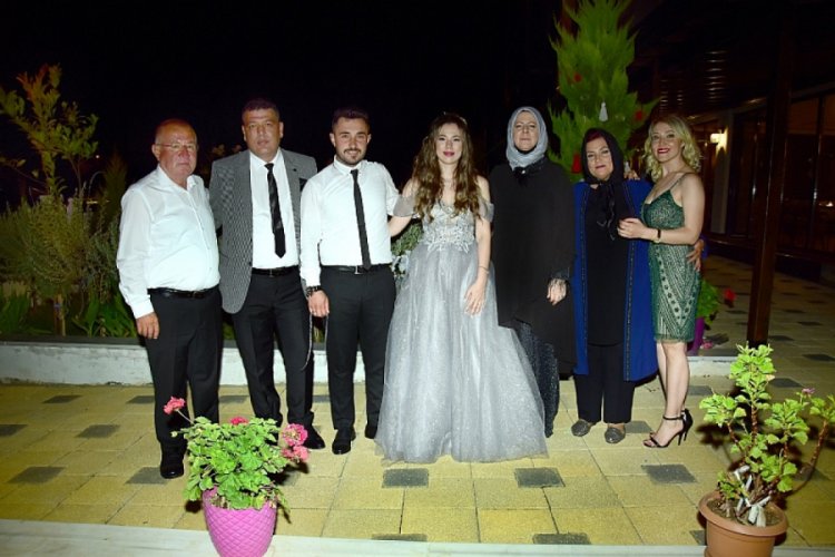 Bursa'da iş ve siyaset dünyasını buluşturan nişan