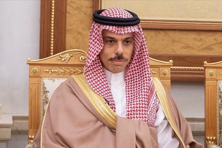 Suudi Arabistan Dışişleri Bakanı'ndan Cezayir'e sürpriz ziyaret
