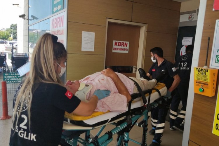 Bursa'da motosiklet ile bisiklet çarpıştı: 2 yaralı