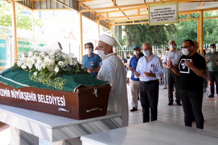 Kerem Bursin'in babaannesi son yolculuğuna uğurlandı