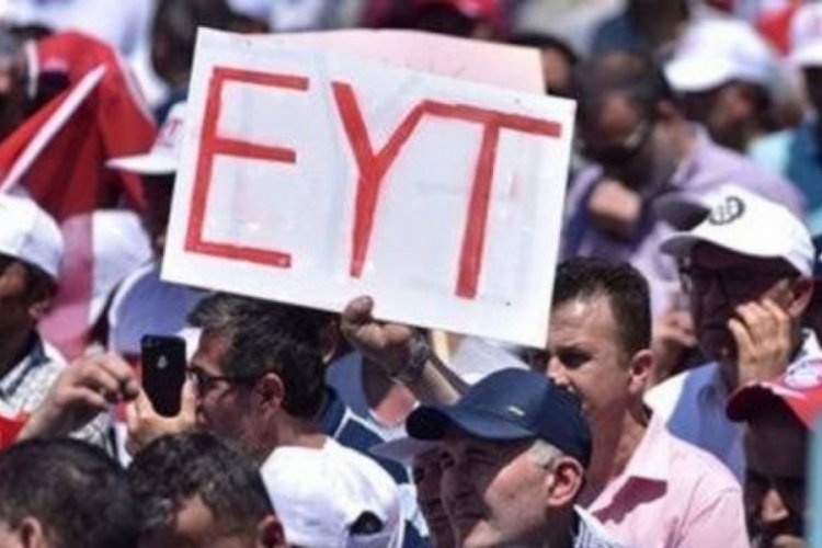 Meral Akşener'den EYT'lilere destek!