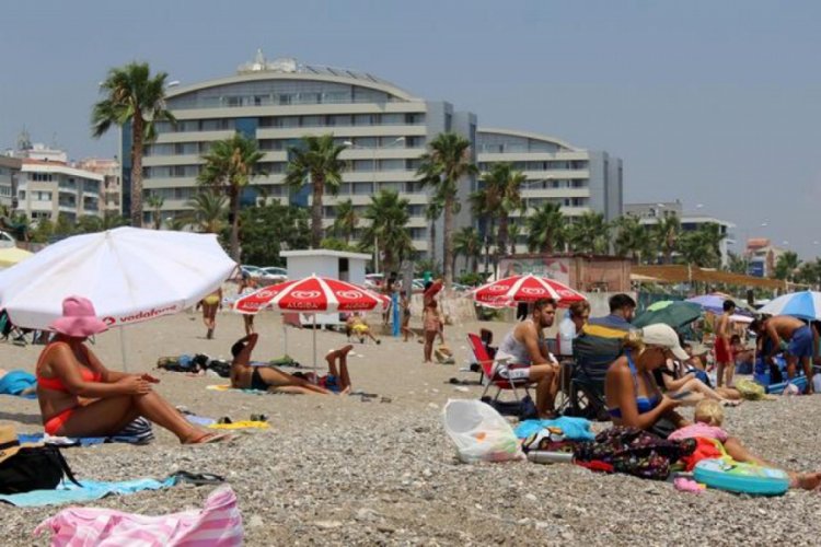 ''Turizmin başkenti'' Antalya'da bayram hareketliliği başladı
