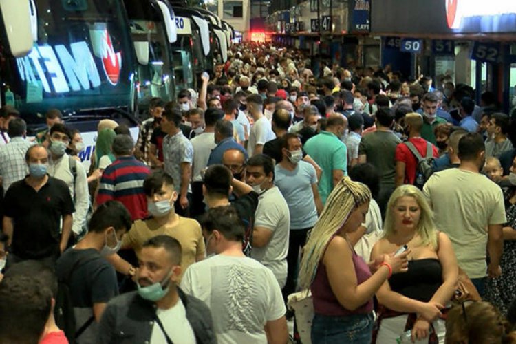 İstanbul Otogarı'nda bayram yoğunluğu!