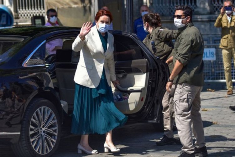 İYİ Parti lideri Akşener, Ayasofya'yı ziyaret etti
