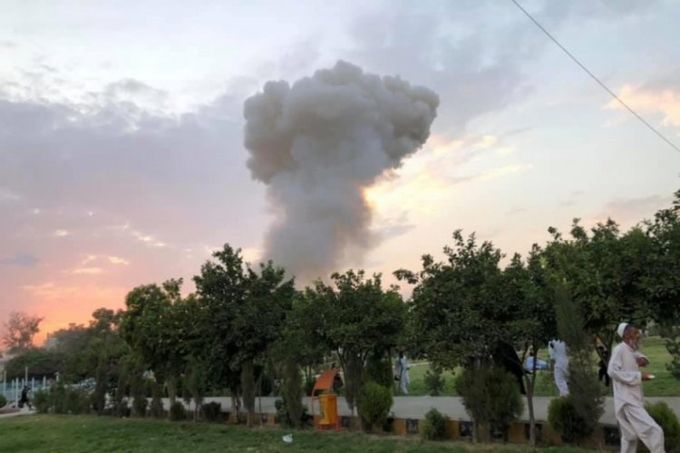 Afganistan'da bombalı araç saldırısı!