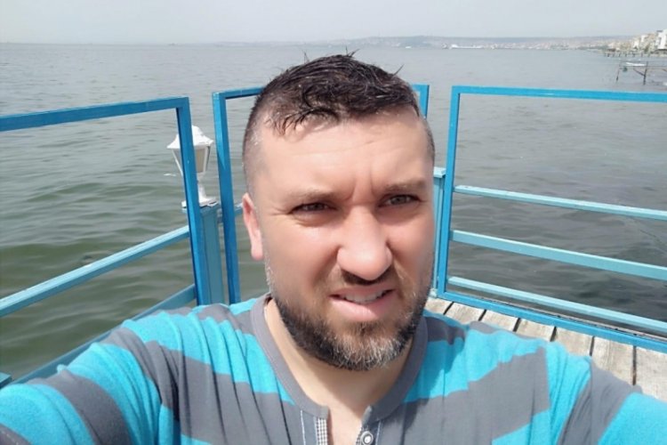 Oğlunu kurtarmak isteyen baba boğularak can verdi!