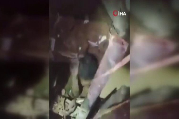 27 saat sonra enkaz altından küçük çocuk kurtarıldı