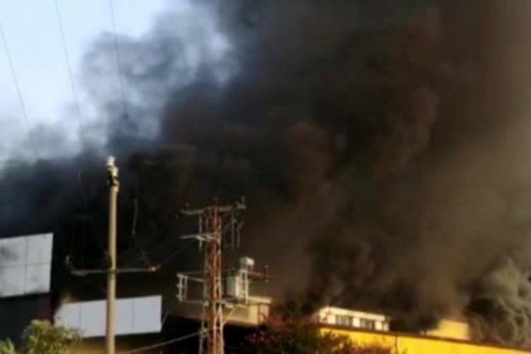 Mobilya fabrikasında korkutan yangın