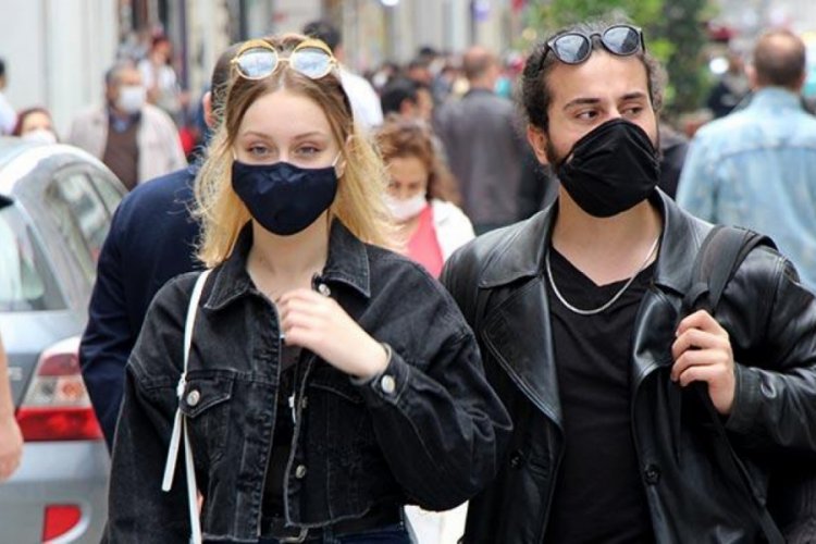 Bilim Kurulu üyesi Turan: Koronavirüs genç, yaşlı dinlememekte