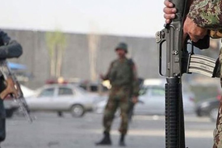Afganistan'da askeri birliğe saldırı: 7 ölü