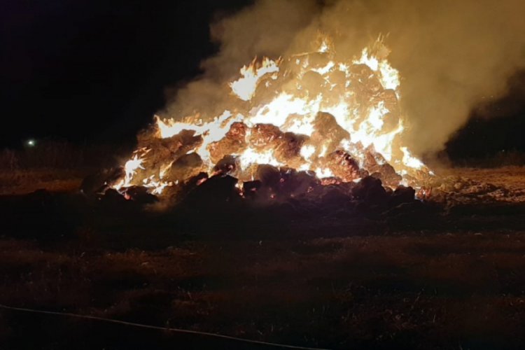 Hakkari'de korkutan yangın