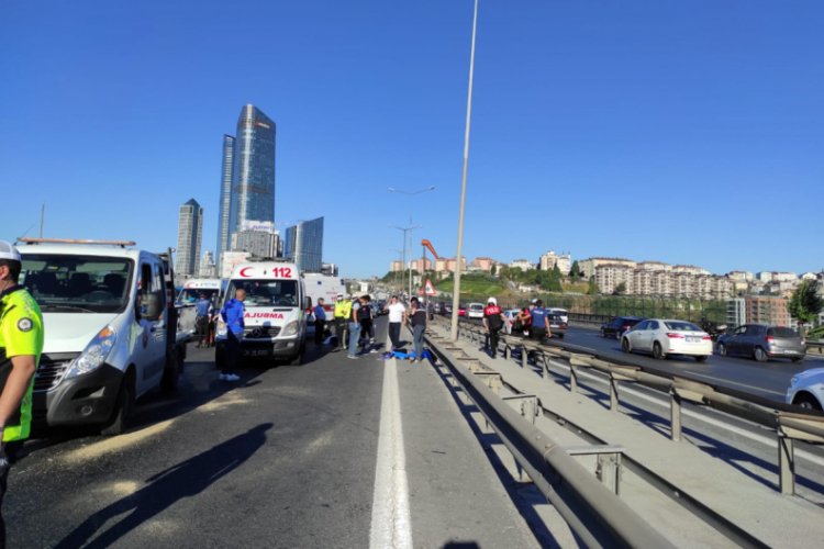 TEM Otoyolu'nda feci kaza