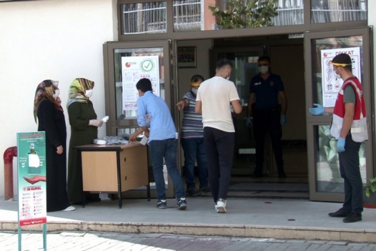 Pandemi süreci sonrası ilk ALES/1 sınavı gerçekleştirildi